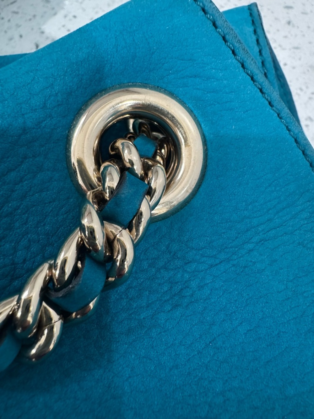 Gucci Soho  Teal Leather Shoulder Bag with Gold Chain Strap - Picture 9 of 11